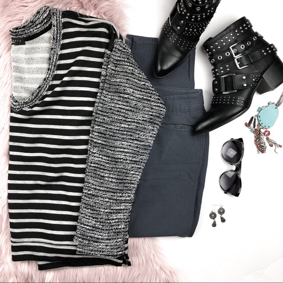 Sanctuary Textured Sleeve Striped V Neck Sweater L - Picture 4 of 8